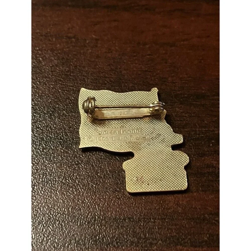 Vintage Los Angeles Olympics Coca Cola‎ Sam Eagle Sierra Leone Flag Lapel Pin